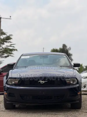 Ford Mustang V6 2010 Blue