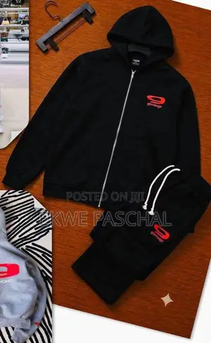 Stylish Men's 2-Piece Tracksuit – Black