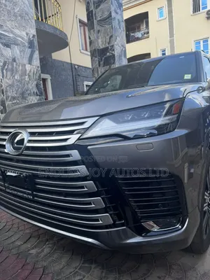 Lexus LX 600 2025 Gold