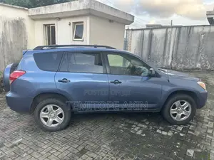 Toyota RAV4 2.4 2008 Blue