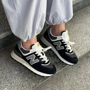 Luxury Quality Beautiful New Balance 740