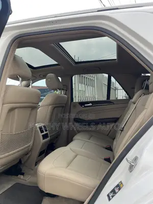 Mercedes-Benz M Class 2015 White