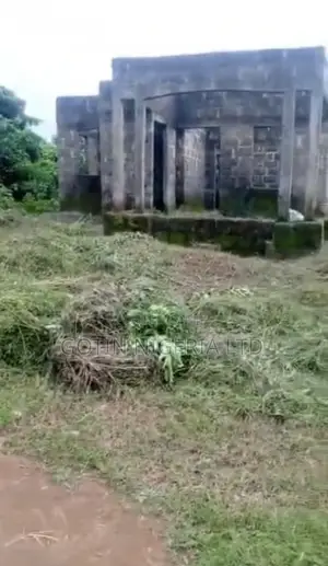 2bdrm Block of Flats in Gotin Nigeria Ltd., Benin City for sale