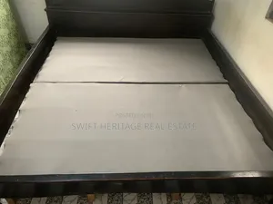 6×6 Solid Wood Bed Frame With Bed-Side Drawer