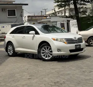 Toyota Venza AWD 2010 White