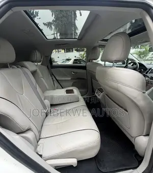 Toyota Venza AWD 2010 White