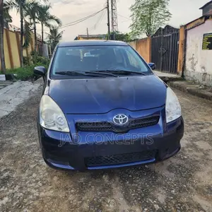 Toyota Verso 2009 Blue