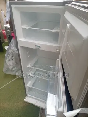 Hisense Home Refrigerator With Spacious Compartments for Fresh Food