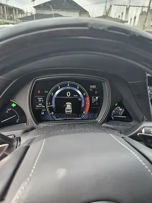 Lexus LS 2018 Gold