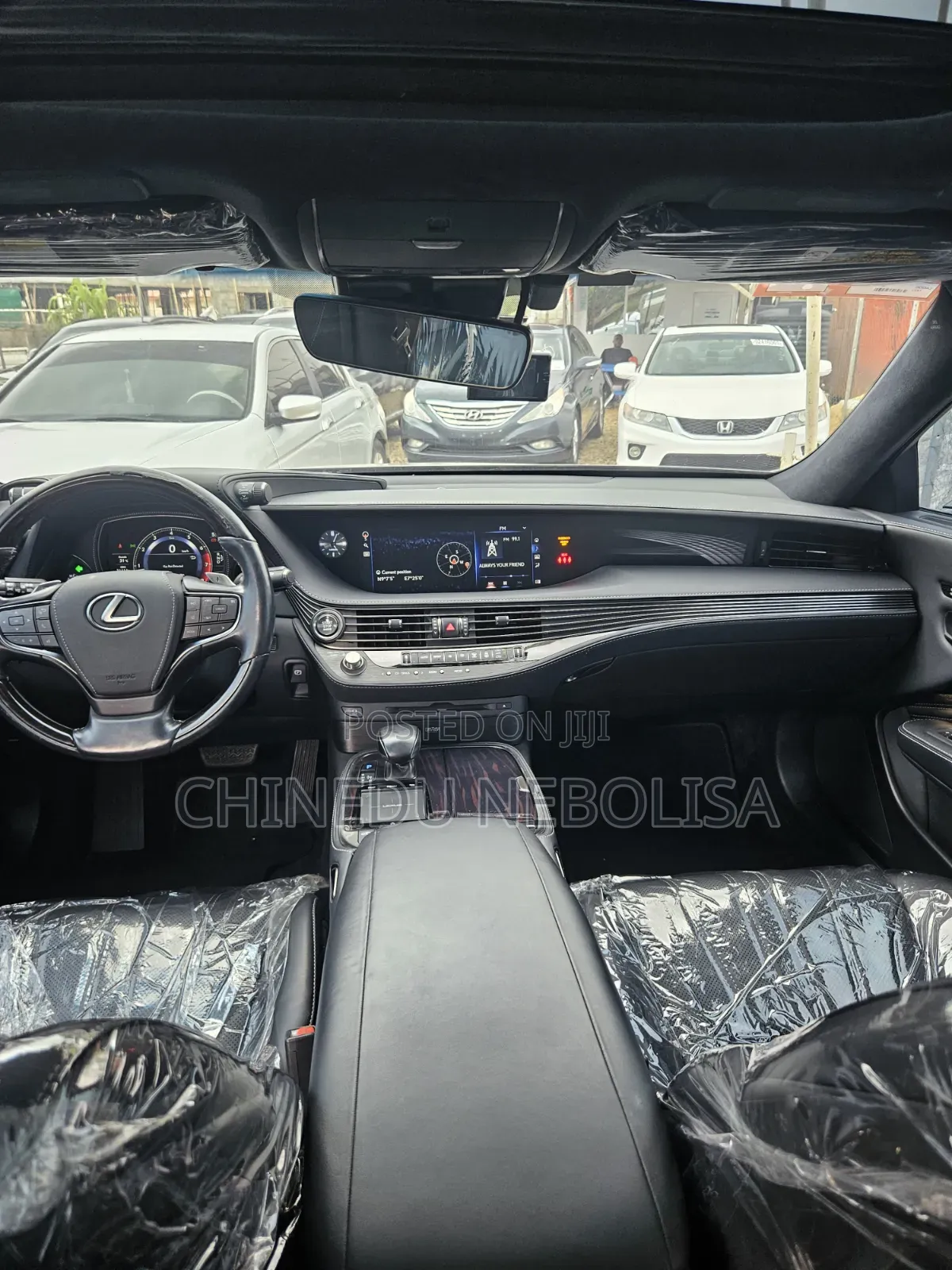 Lexus LS 2018 Gold