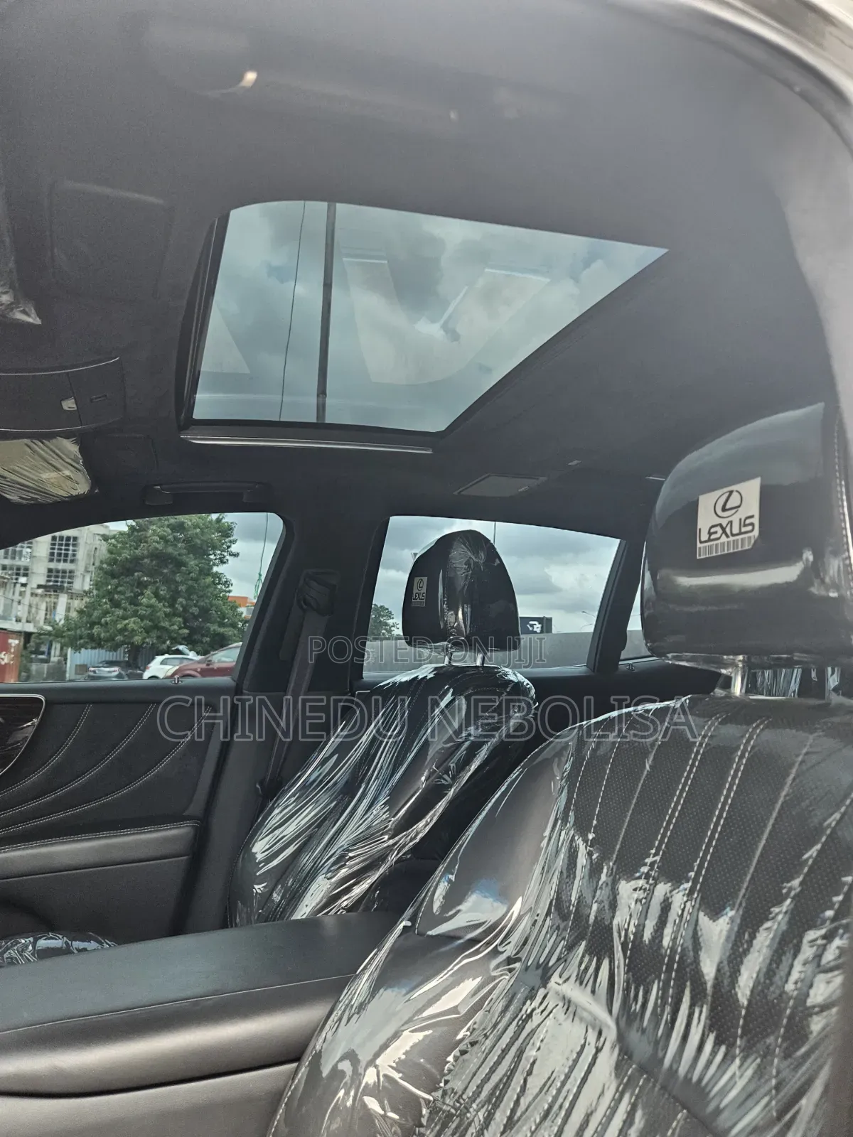 Lexus LS 2018 Gold