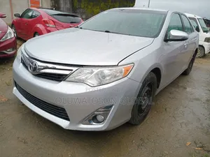 Toyota Camry 2014 Silver