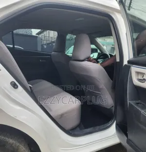 Toyota Corolla 2015 White