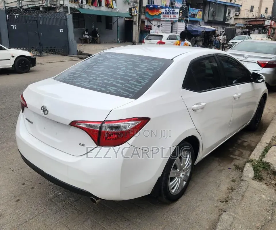 Toyota Corolla 2015 White