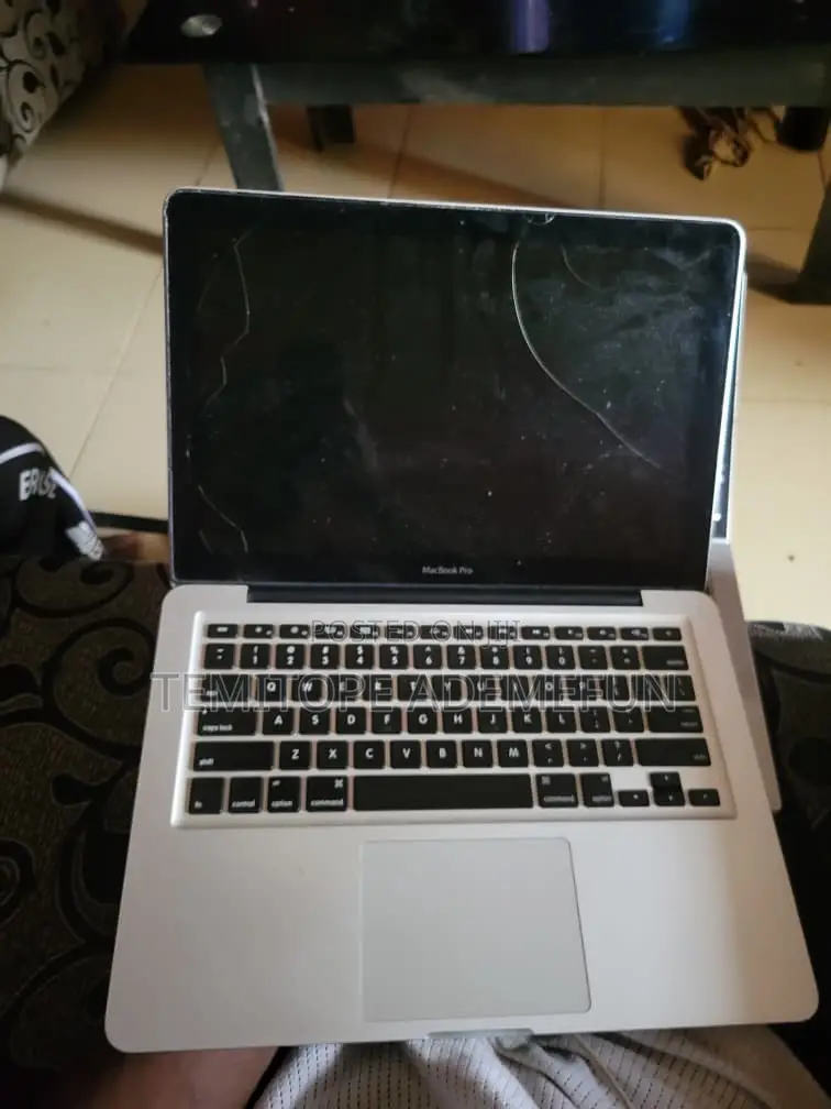 Laptop Apple MacBook 2012 8GB Intel Core i5 HDD 500GB