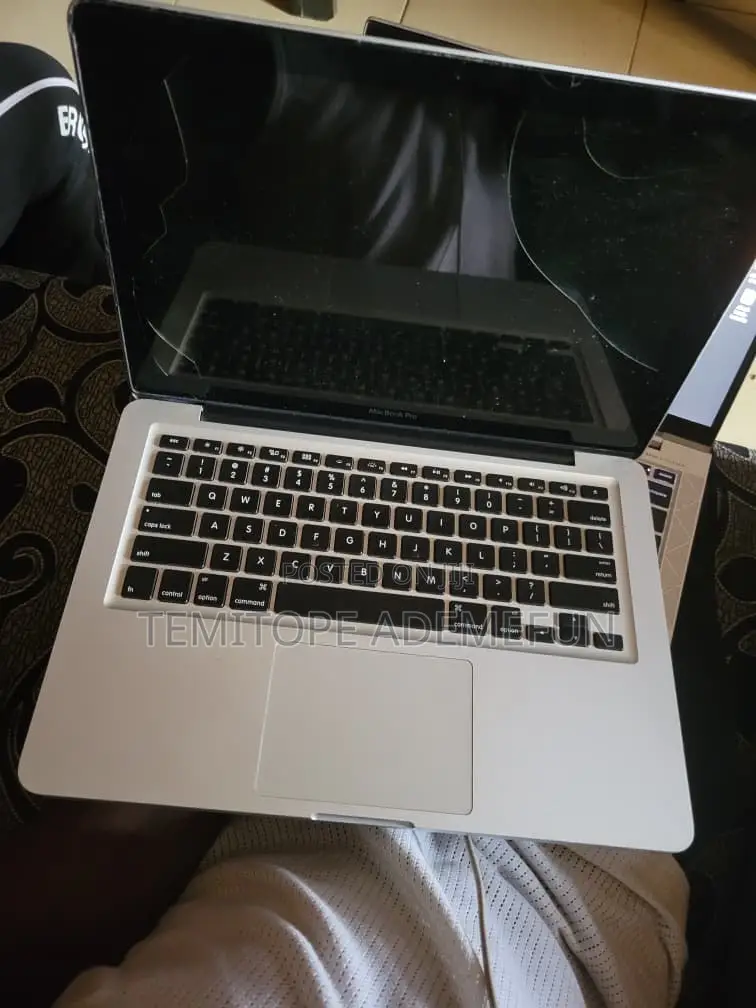 Laptop Apple MacBook 2012 8GB Intel Core i5 HDD 500GB