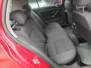 Volkswagen Golf 2008 Red