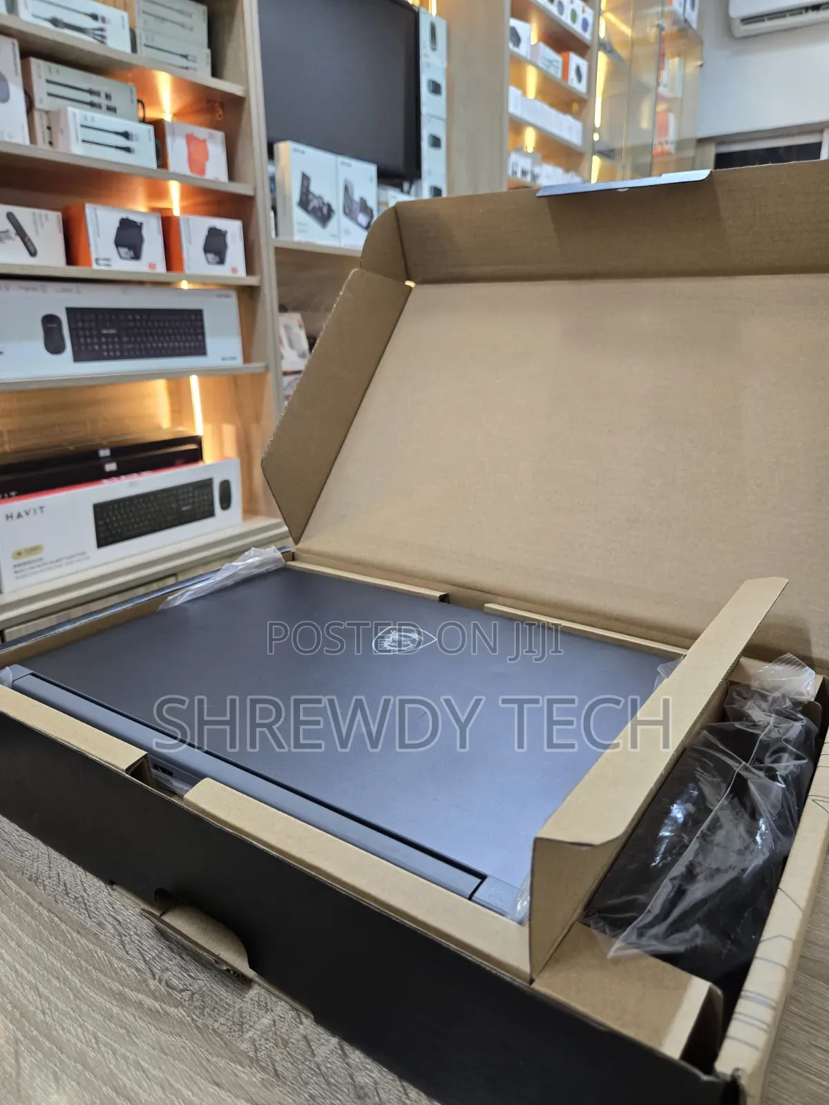 Laptop MSI 16GB Intel Core i5 SSD 512GB