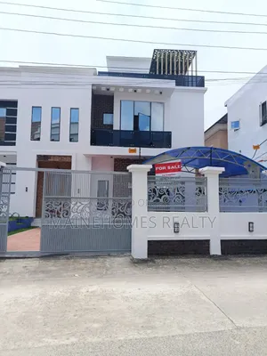 5bdrm House in Olokonla for sale
