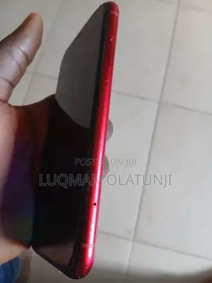 Apple iPhone XR 128 GB Red