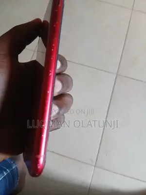 Apple iPhone XR 128 GB Red