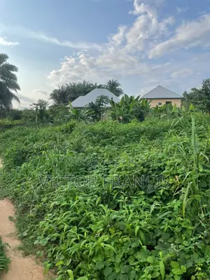 686 SQM of Land for Sale