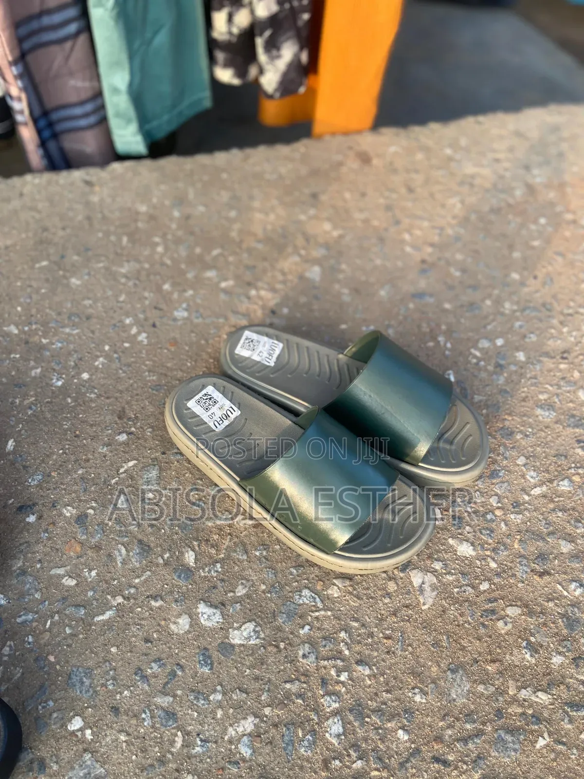 Premium Slides for Men – Stylish & ComfortableSlippers
