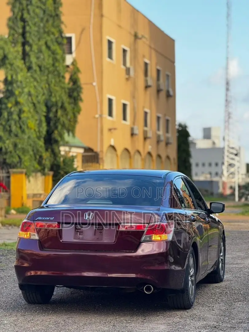Honda Accord 2012 Maroon