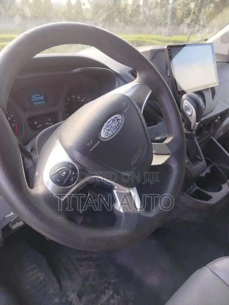Ford Transit 2017 Black