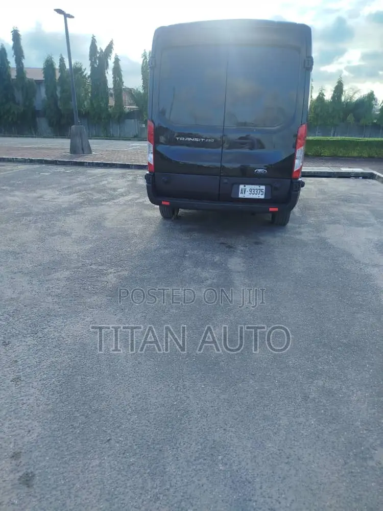 Ford Transit 2017 Black