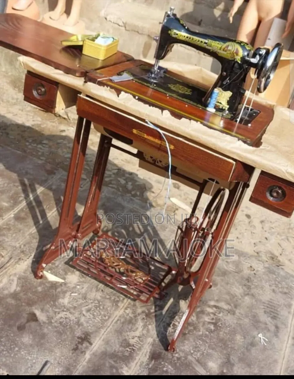 One Draw Sewing Machine