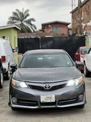 Toyota Camry 2014 Gray