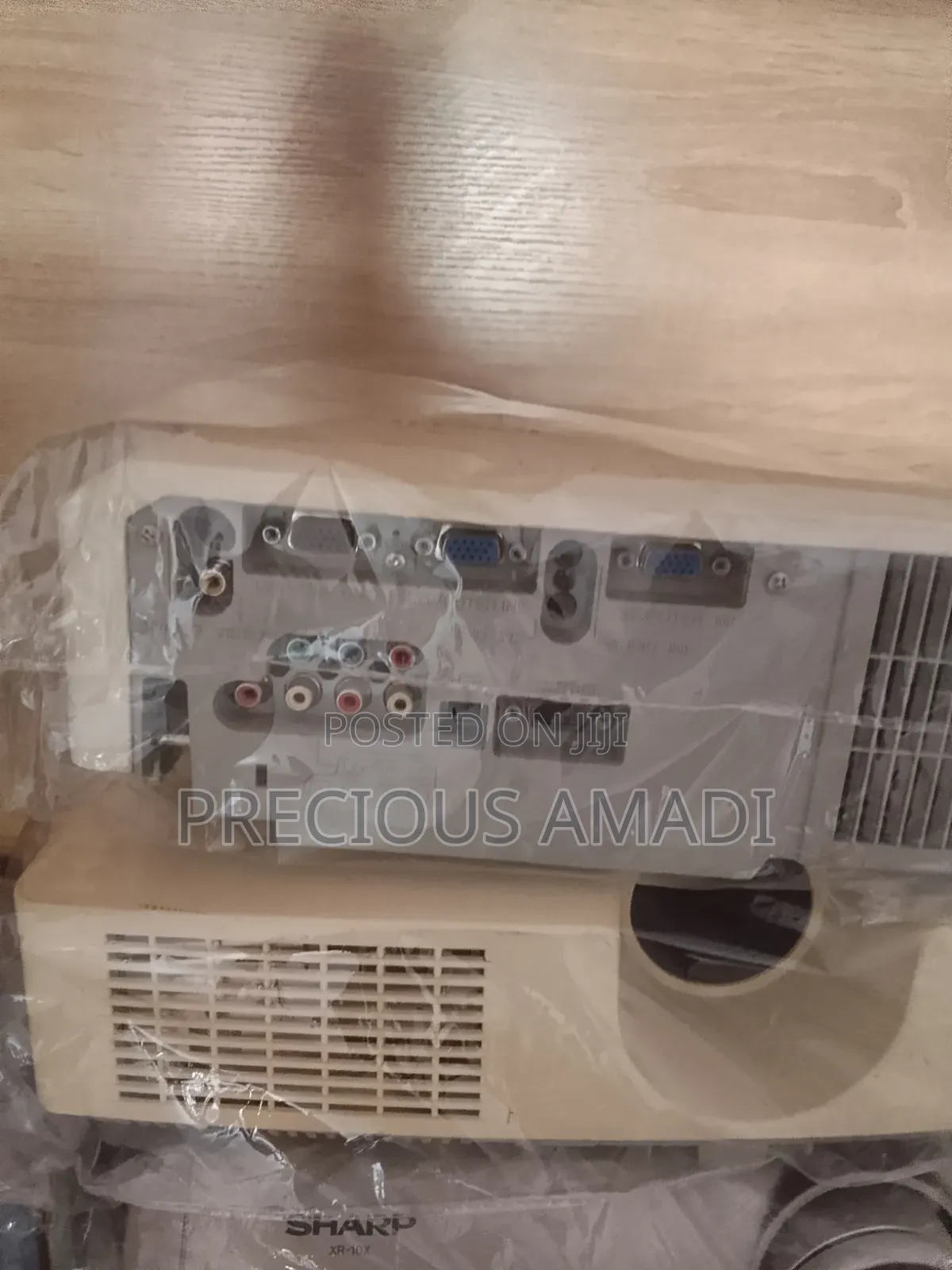 NEC Projector