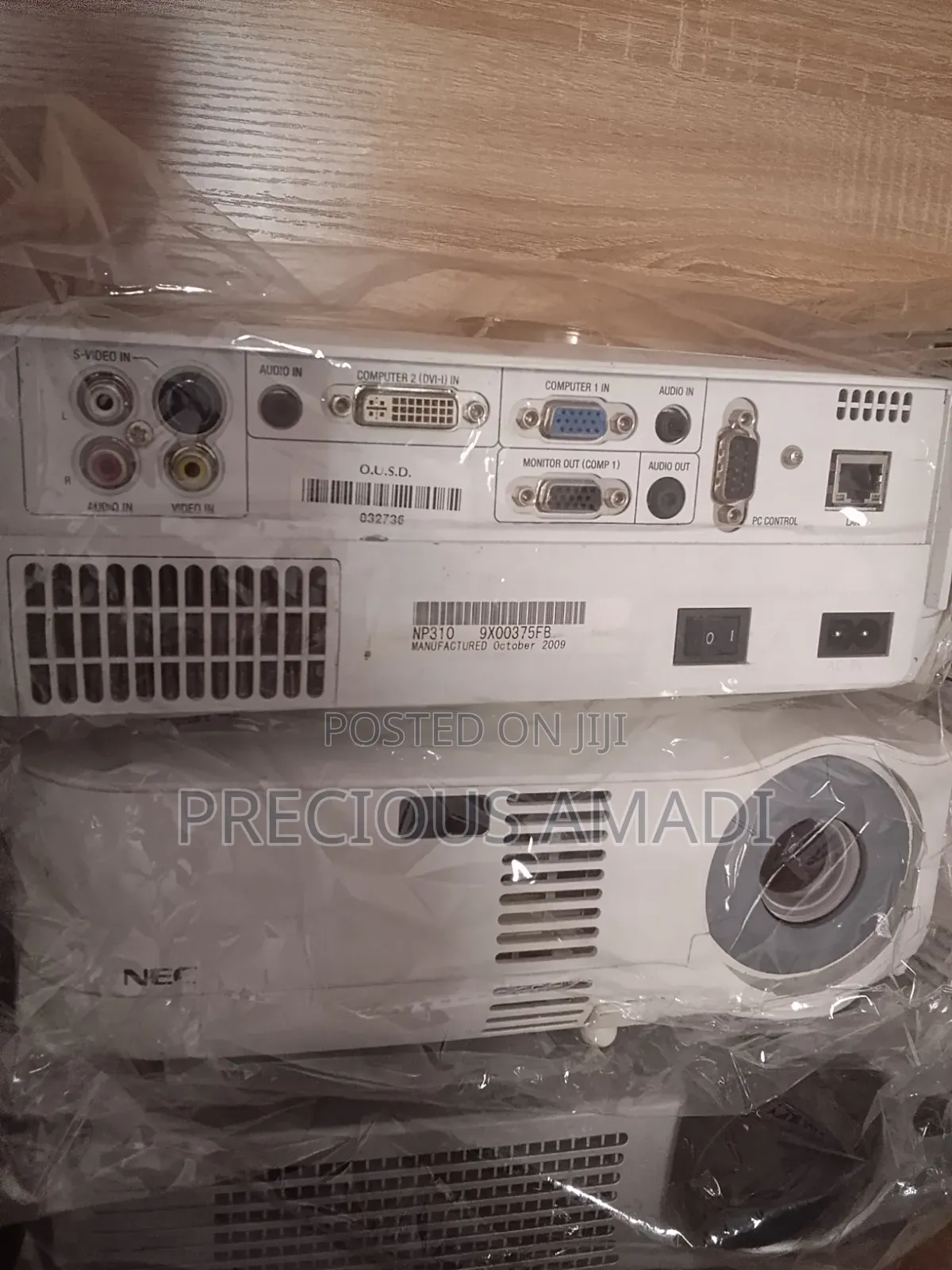 NEC Projector