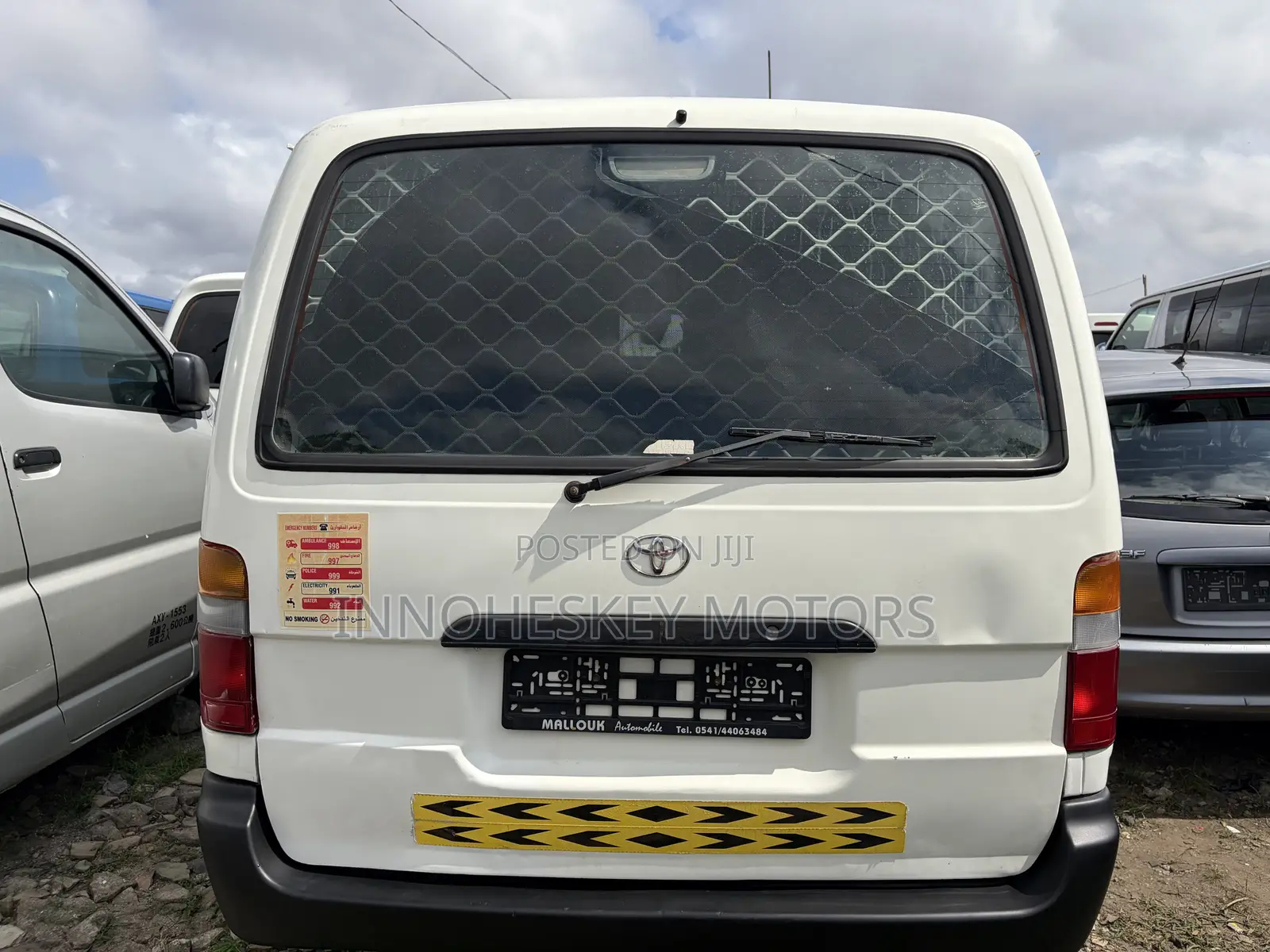 Toyota HiAce 2003 White