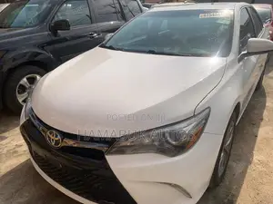 Toyota Camry 2016 White