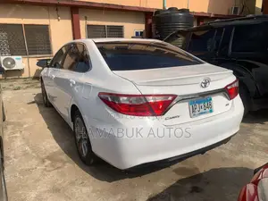 Toyota Camry 2016 White