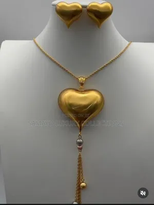 Love Shaped Pendant With Necklace