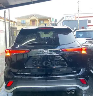 Toyota Highlander XSE 2021 Black