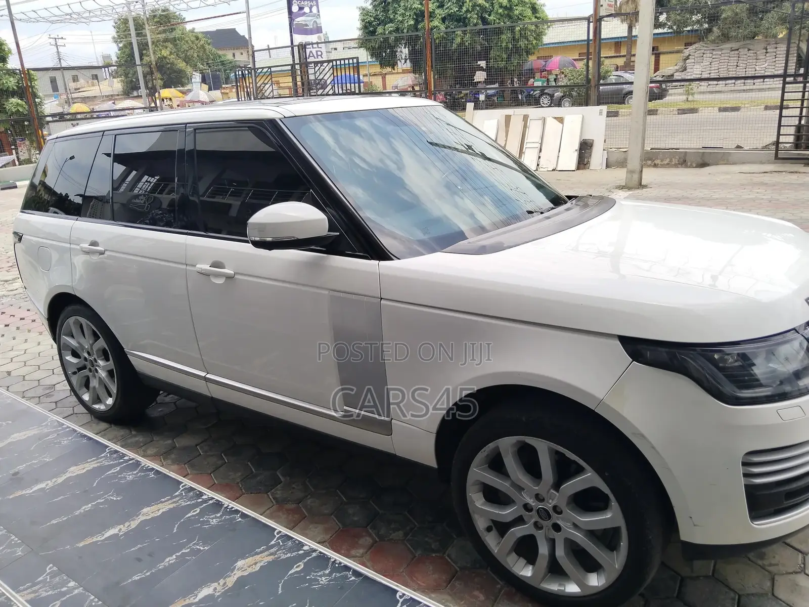 Land Rover Range Rover 2013 White