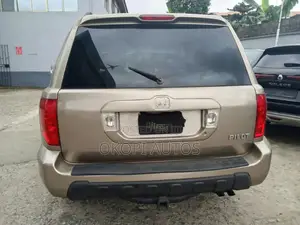 Honda Pilot 2003 Gold