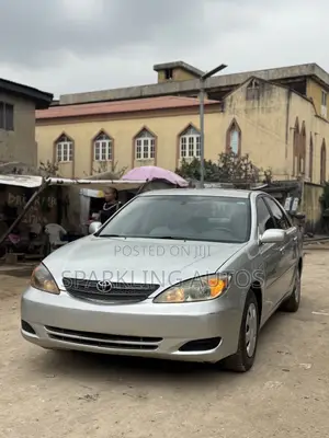 Toyota Camry 2004 Silver