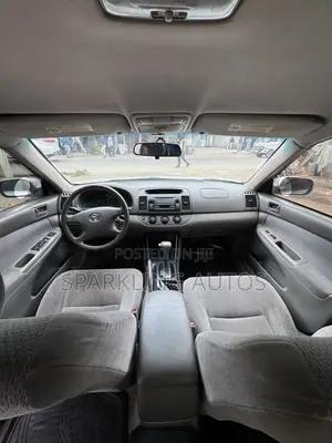Toyota Camry 2004 Silver