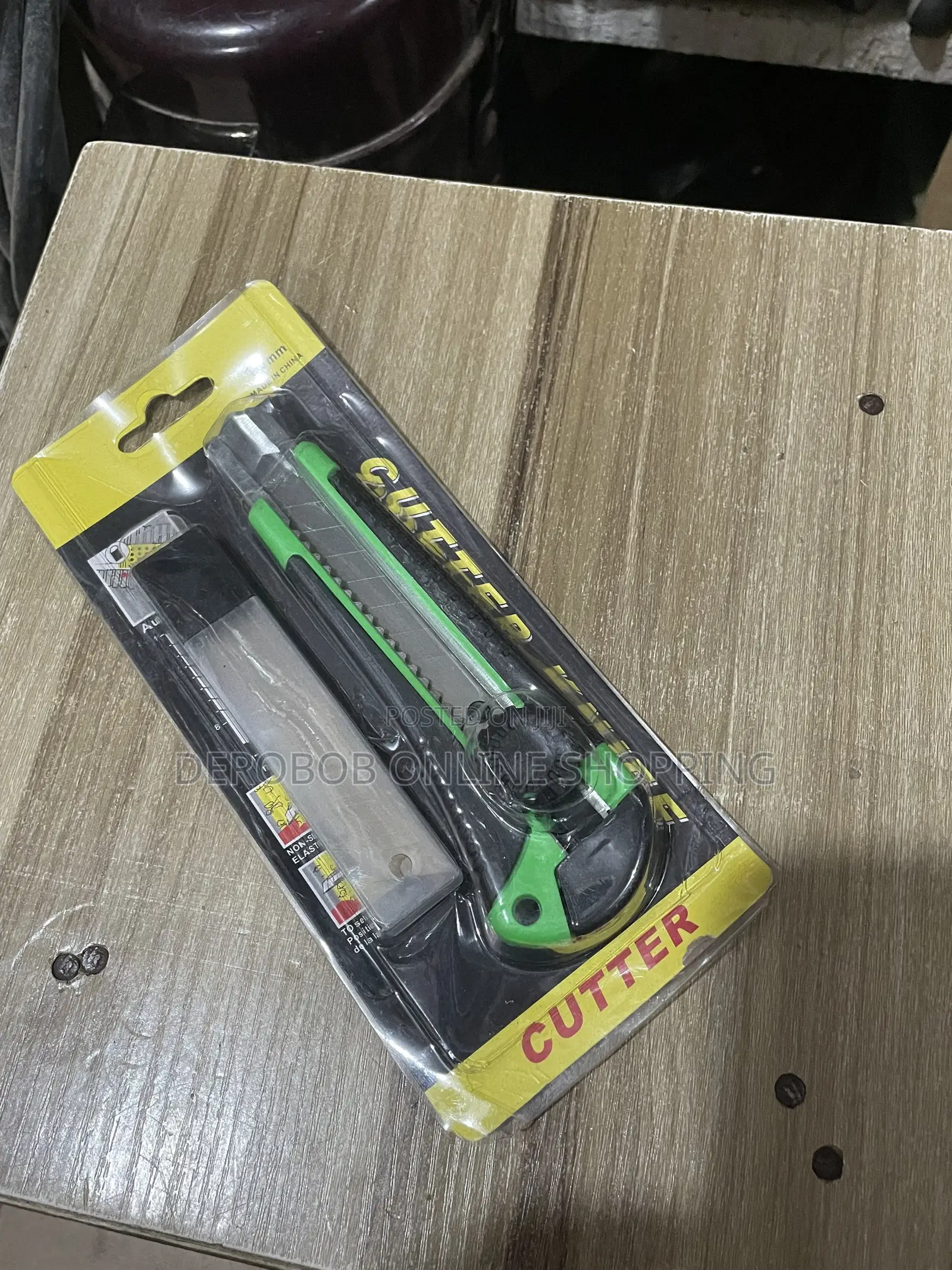 Box Cutter Heavy-Duty 18mm