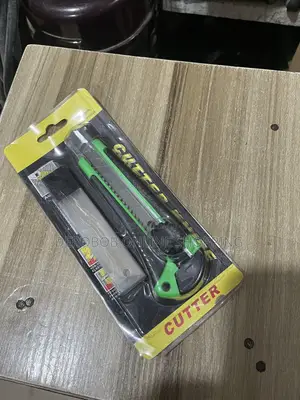 Box Cutter Heavy-Duty 18mm