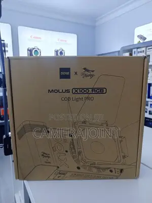 Zhiyun Mollus X100 FGB Cob Light Pro