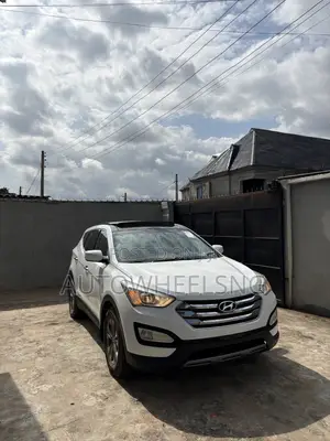Hyundai Santa Fe Limited 4dr SUV (3.3L 6cyl 6A) 2014 White