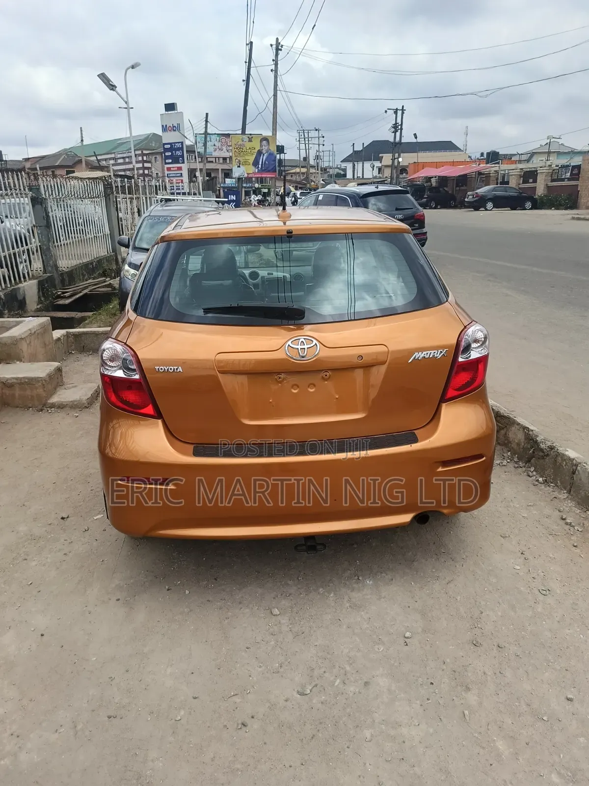 Toyota Matrix 2010 Orange