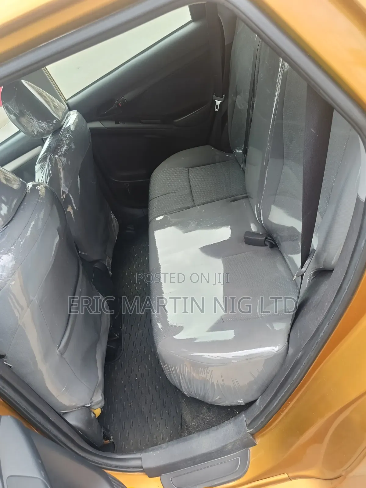 Toyota Matrix 2010 Orange