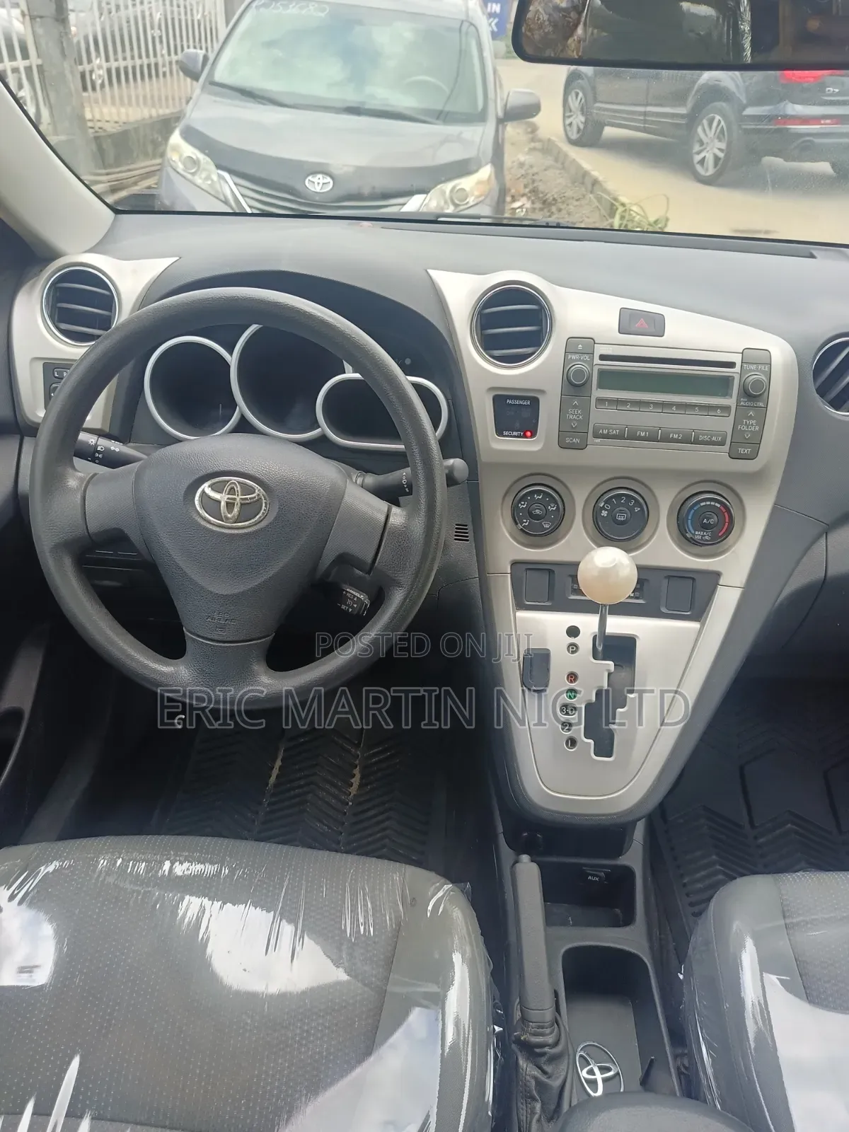 Toyota Matrix 2010 Orange